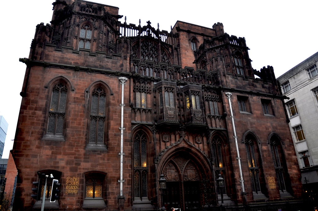 Picture of front entrance to John Rylands Library, Manchester