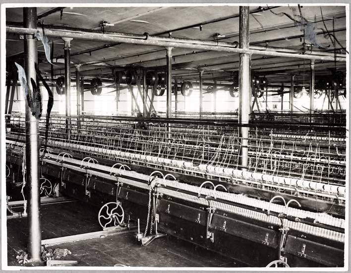 Spinning room of Rigby Mill - Oldham, Photographed around 1938, White, Daily Herald Archive, ©National Media Museum