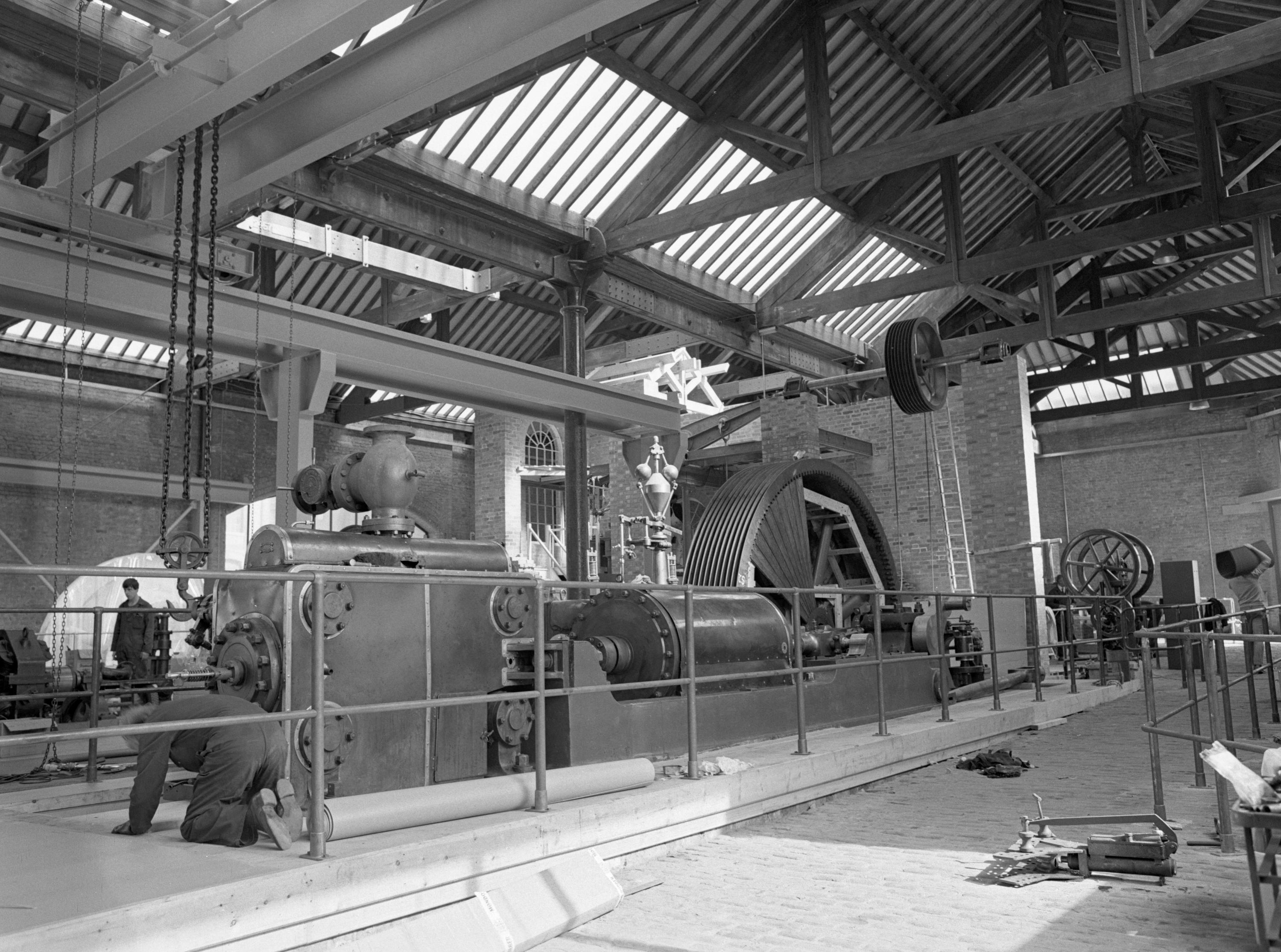 Power Hall progress shots from 1982-1983. Science Museum Group.