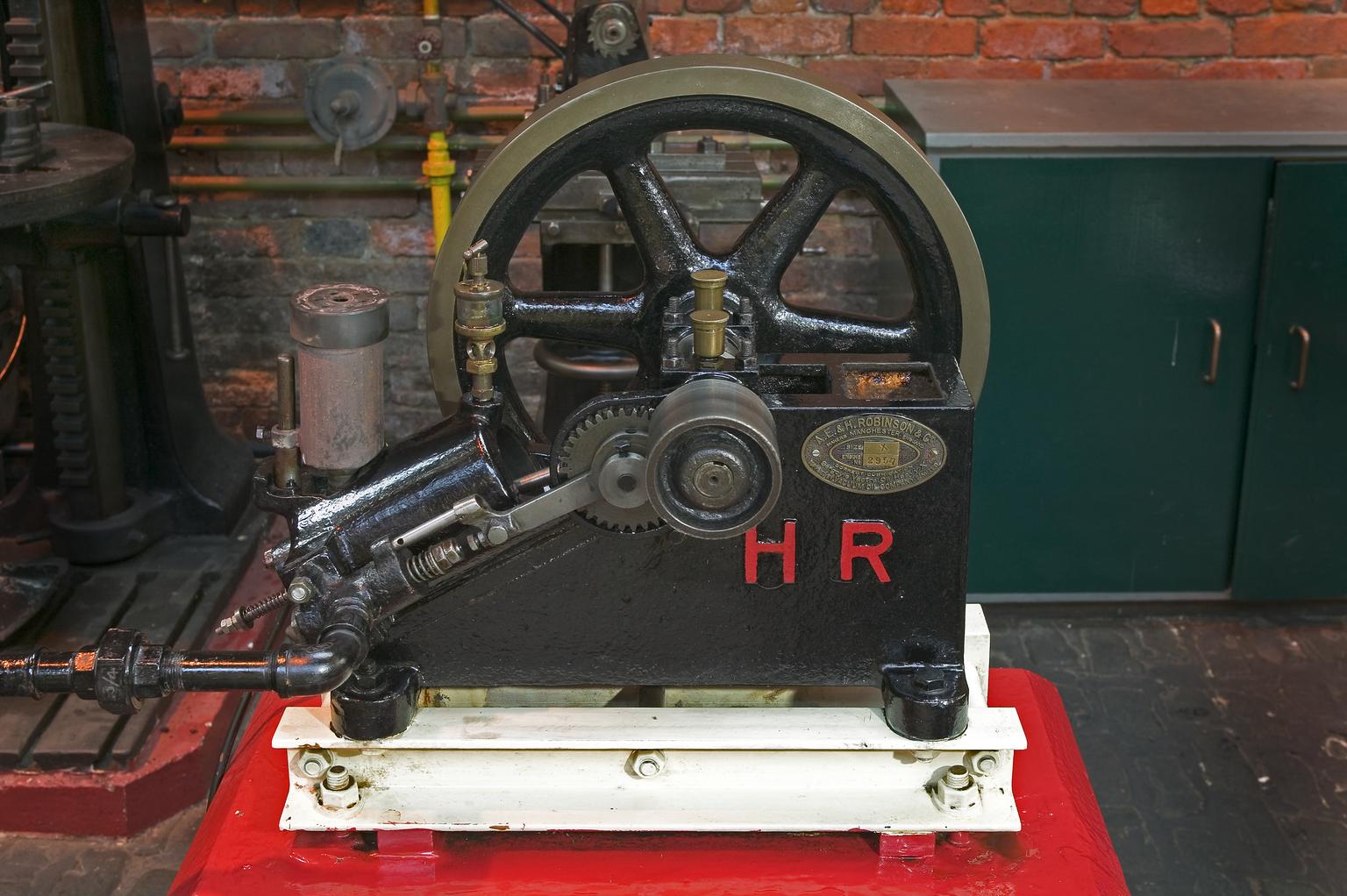 An early 20th century gas engine