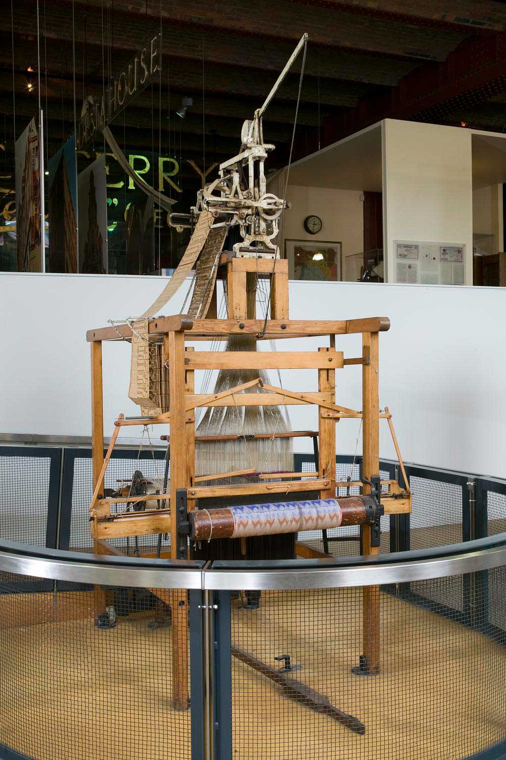 A loom from the early 1900s