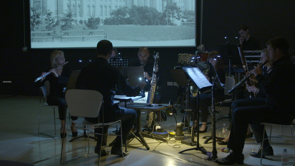 Picture of a small group of classical musicians playing Jean-Phillipe Calvin's Museums of the New Age