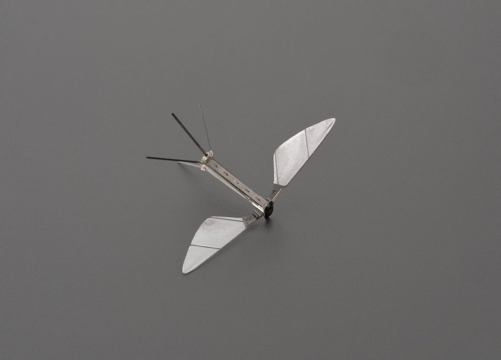 Micro Robot Bee, made by The Wyss Institute for Biologically-Inspired Engineering, Harvard University, 2015. © The Science Museum / SSPL. Creative Commons BY-NC-SA